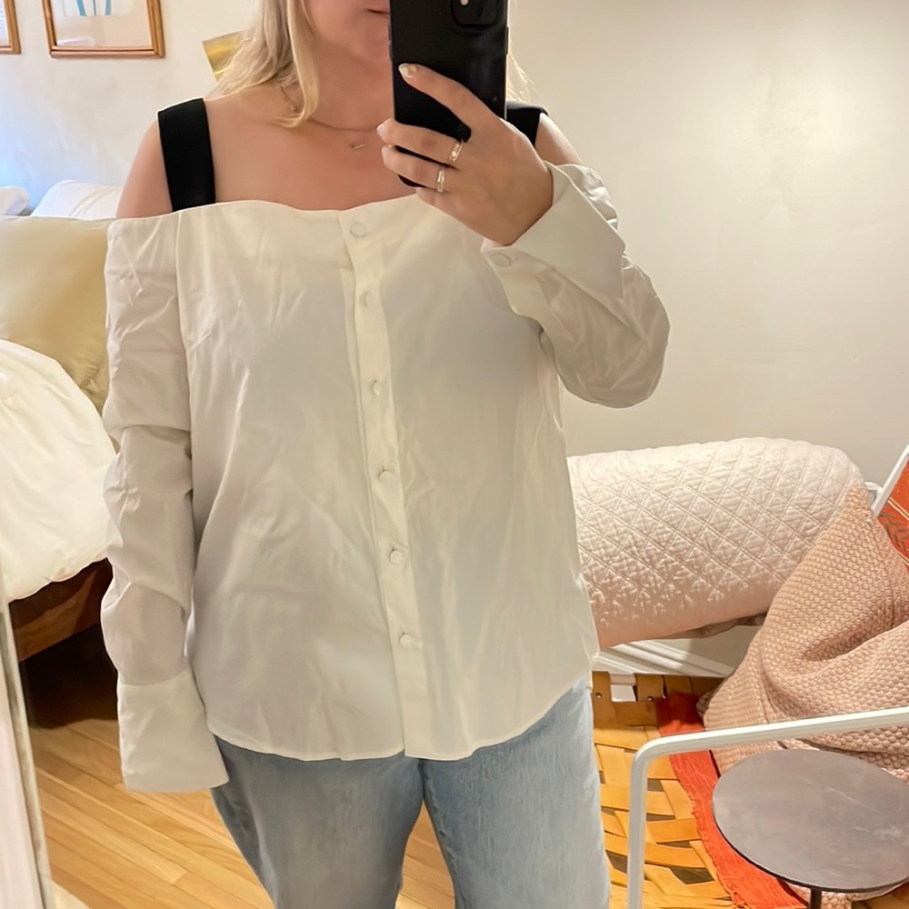 NWT! Atea Oceanie off they shoulder white button down